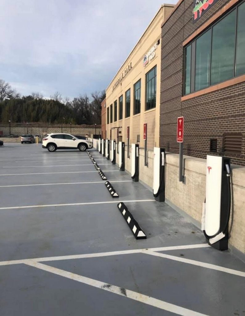 Riverdale Park Photo 6